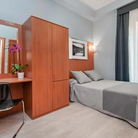 Hotel Reyes Rom