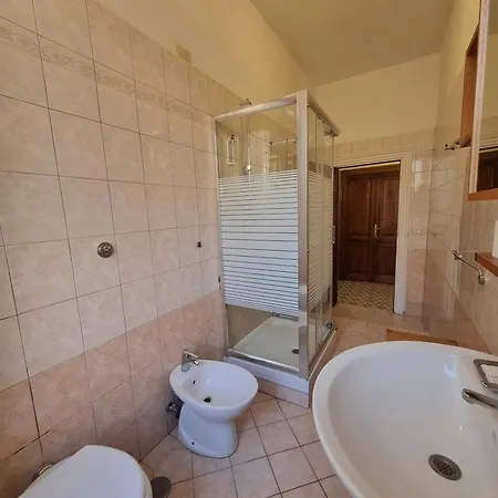 Reyes Hotell