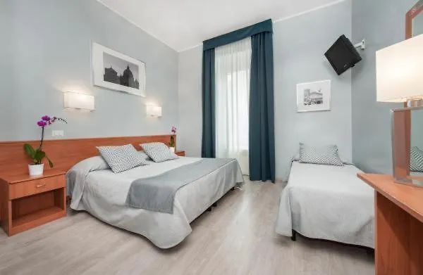 Otel Reyes