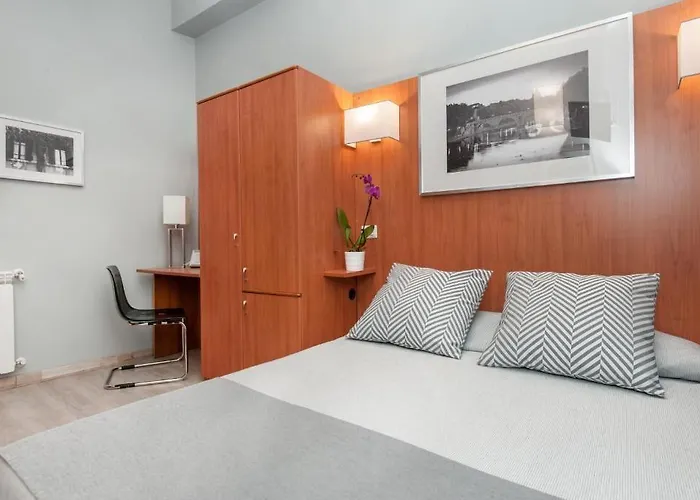 Reyes Otel Roma