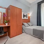 Hotel Reyes *